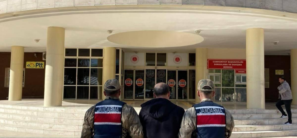 Şanlıurfa’da Dolandırıcılık Suçundan Aranan Şahıs Yakalandı