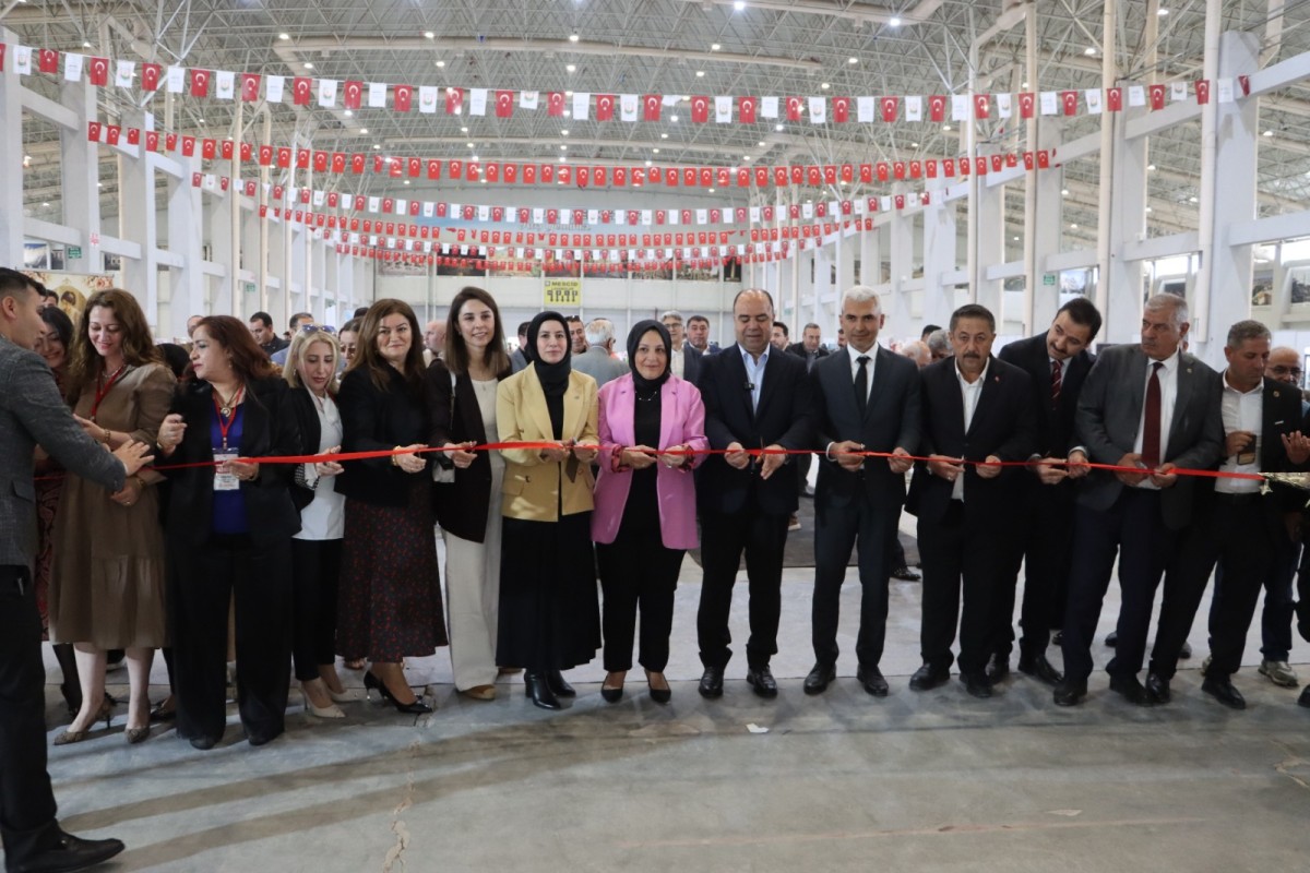 KARAKÖPRÜ’DE KADIN EMEĞİ FESTİVALİ COŞKUSU BAŞLADI