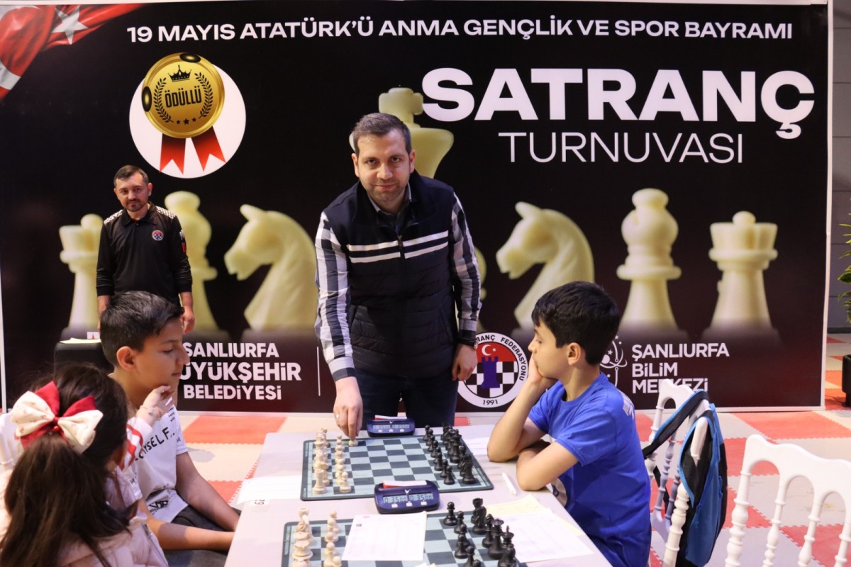 GENÇLİK HAFTASI SATRANÇ TURNUVASI BAŞLADI