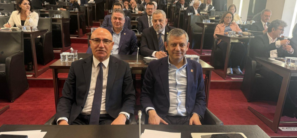 CHP’li Mahmut Tanal’dan Parti İçine Sert Mesaj