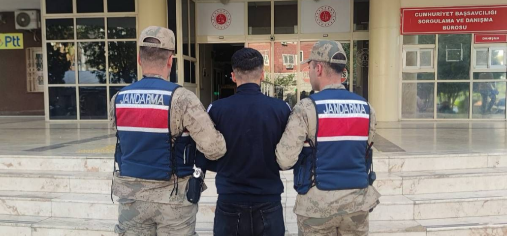 Şanlıurfa’da Aranan 2 Hükümlü Jandarma Ekiplerince Yakalandı