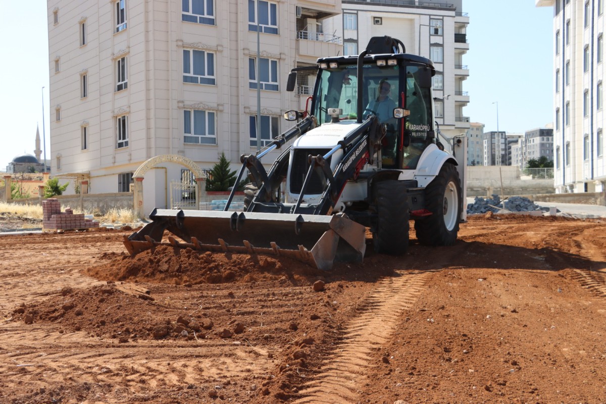 KARAKÖPRÜ BELEDİYESİ 26 YENİ PARKI İLÇEYE KAZANDIRIYOR