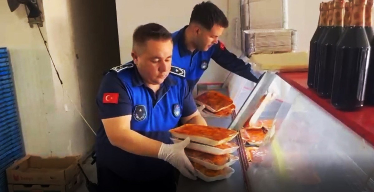 HALİLİYE BELEDİYESİ'NDEN GIDA GÜVENLİĞİ DENETİMİ: 187 KİLO BOZUK ETE EL KONULDU