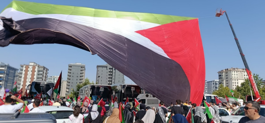 Filistin Konvoyu Şanlıurfa’da Coşkuyla Karşılandı