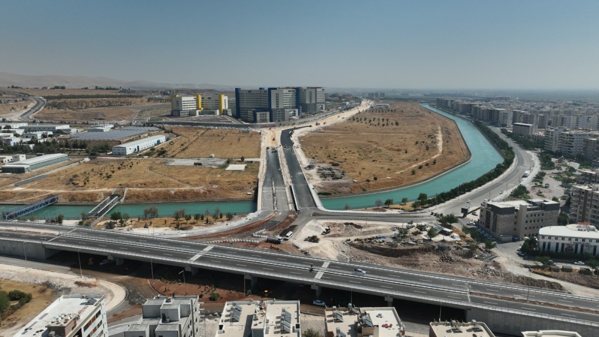 ŞEHİR HASTANESİ YOLUNDA ASFALT SERİMİ BAŞLADI