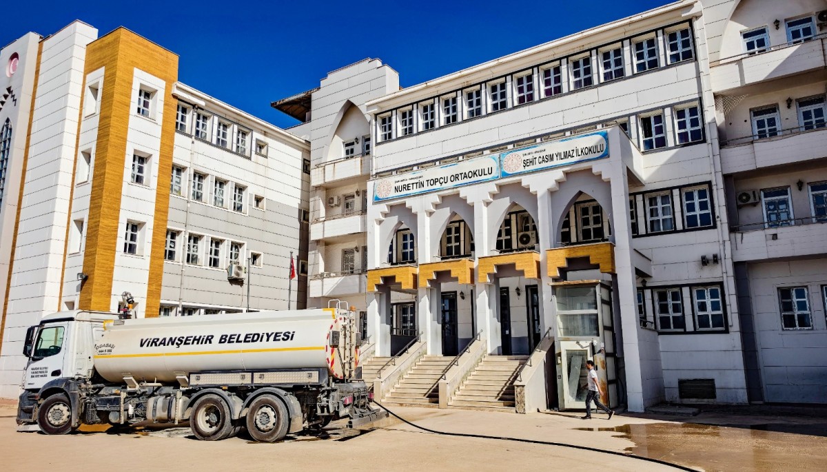 Başkan İnan’dan Yeni Eğitim Yılı Öncesi Okullarda Temizlik Seferberliği
