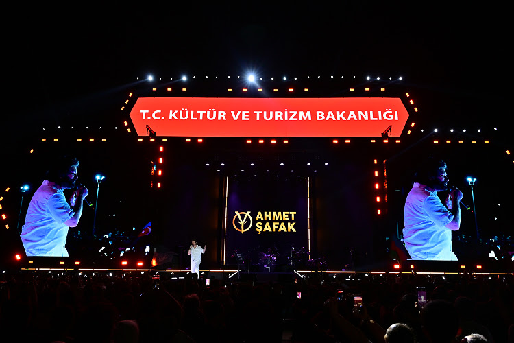 KAHRAMANMARAŞ KÜLTÜR YOLU FESTİVALİ’NDE AHMET ŞAFAK COŞKUSU